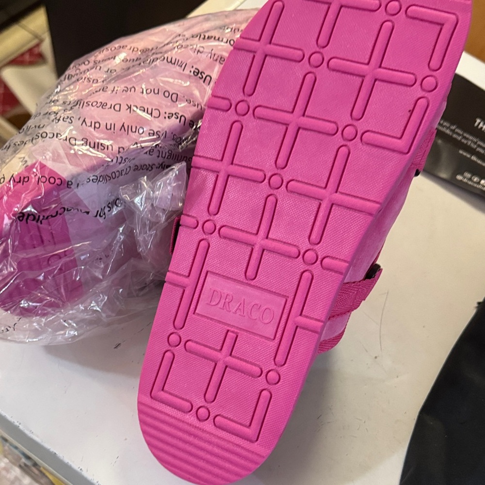 Draco Pink Women's Slippers - Picture 2 of 3